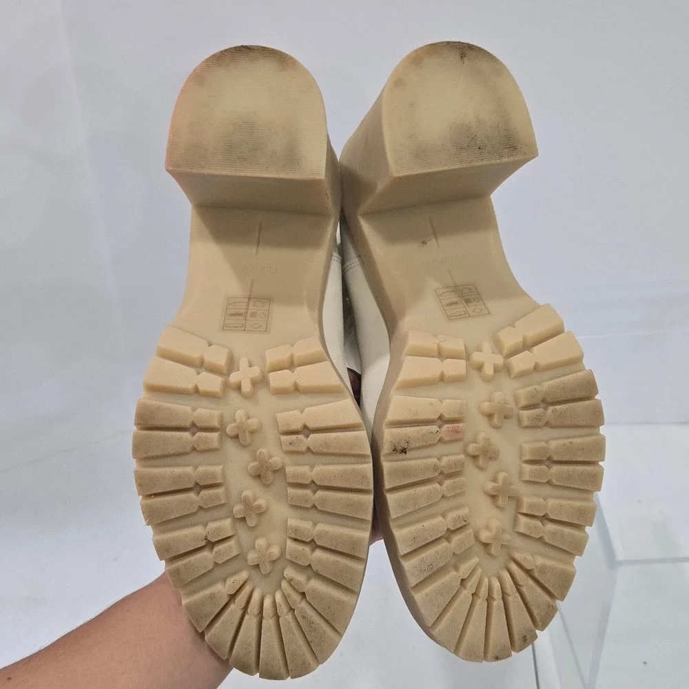 Dolce Vita Ivory Cream HUEY Chelsea Boots Lug Sole Chunky Heel Womens Size 10